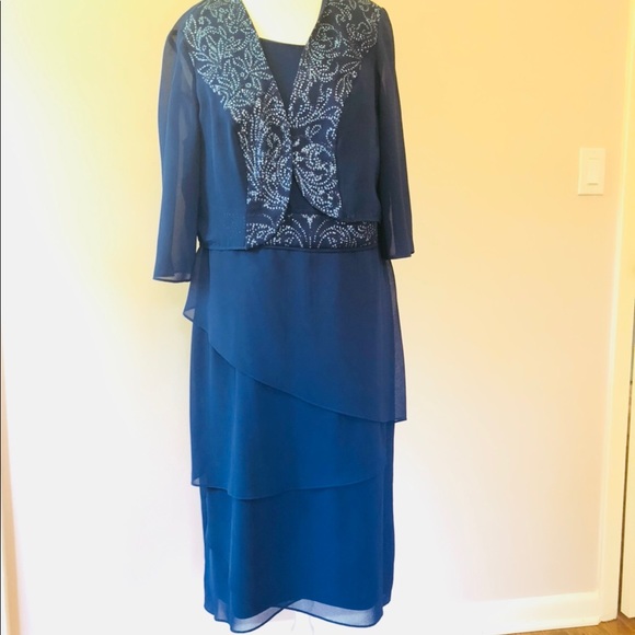 Le Bos Women's Embroidered Trim Pleated Sleeve Tiered Jacket Dress - Elegant Party & Wedding Guest Dress - View #5
